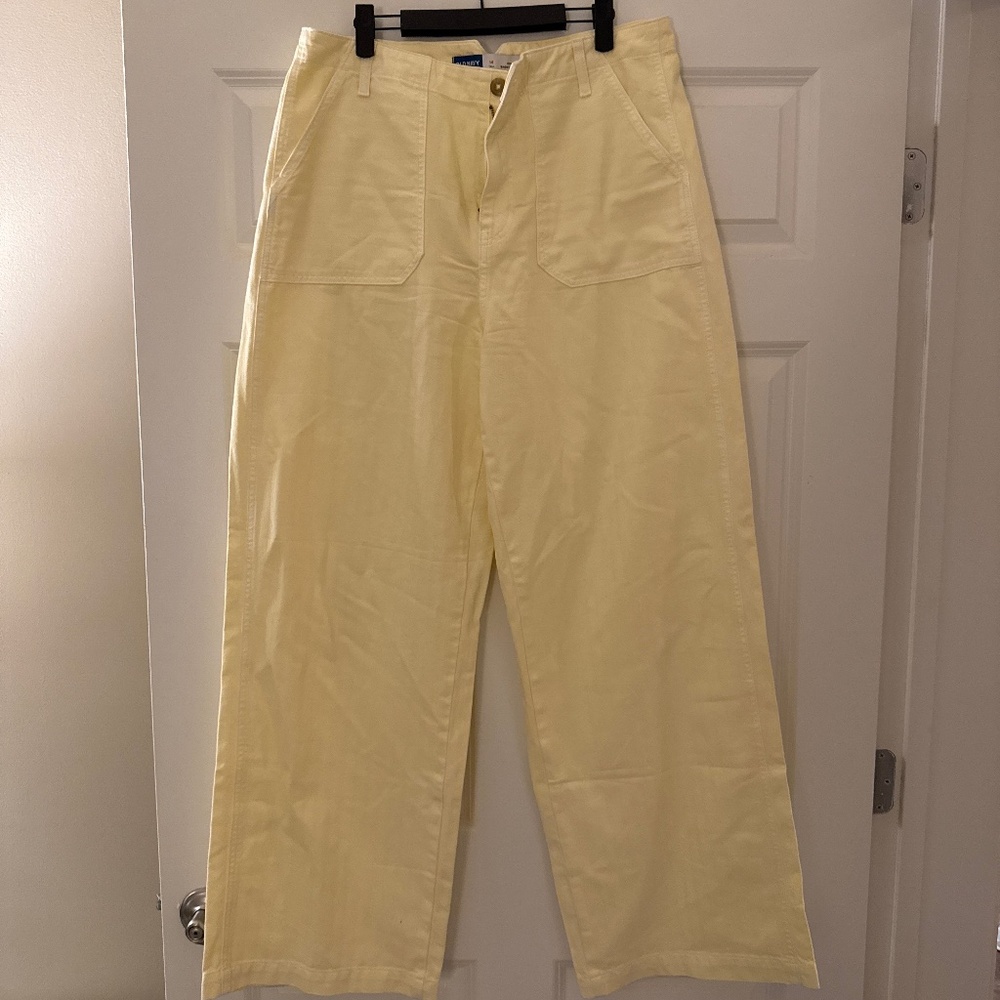 wide baggy jeans